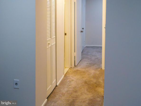 3376 Woodburn Road 24, Annandale VA 22003