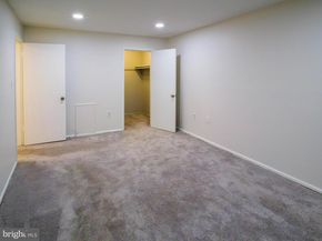 3376 Woodburn Road 24, Annandale VA 22003