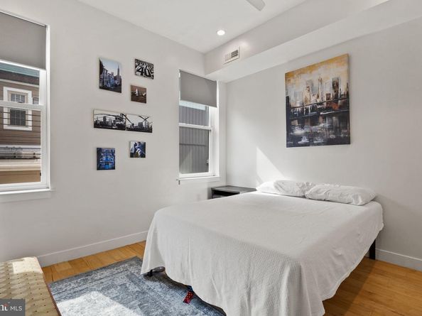 858 N Leithgow Street, Philadelphia PA 19123