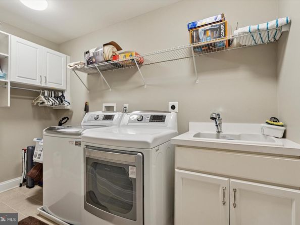 204 Pelham Court, Flourtown PA 19031