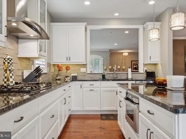 204 Pelham Court, Flourtown PA 19031