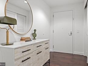 122 New Street 2C, Philadelphia PA 19106