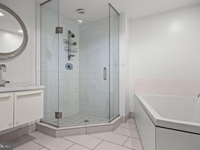 122 New Street 2C, Philadelphia PA 19106