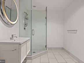 122 New Street 2C, Philadelphia PA 19106