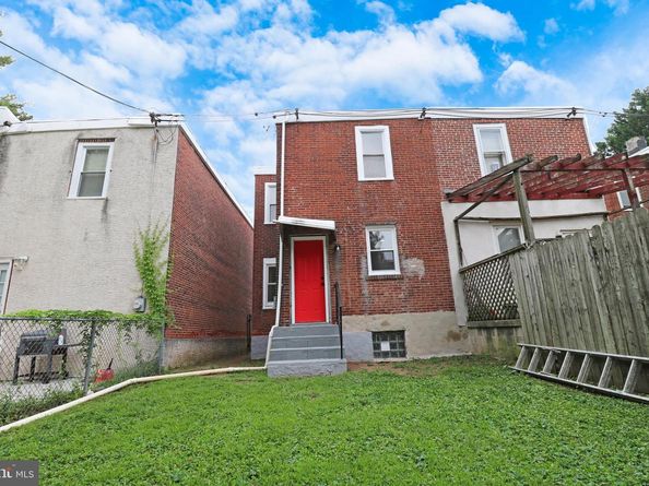416 Jackson Avenue, Darby PA 19023