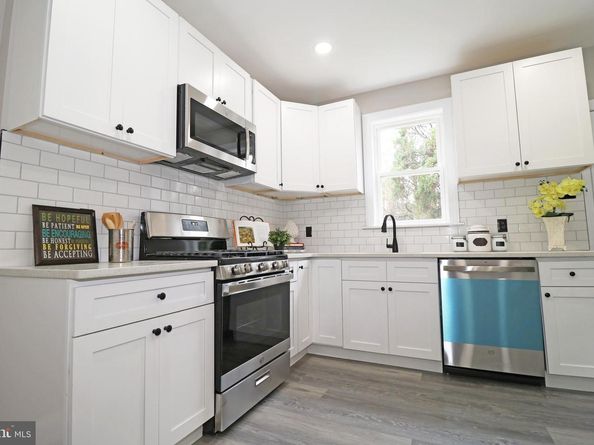 416 Jackson Avenue, Darby PA 19023