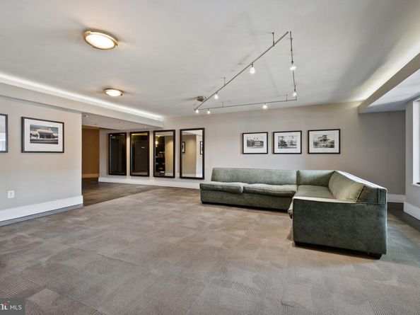 2320 Wisconsin Avenue NW 206, Washington DC 20007