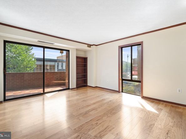 2320 Wisconsin Avenue NW 206, Washington DC 20007