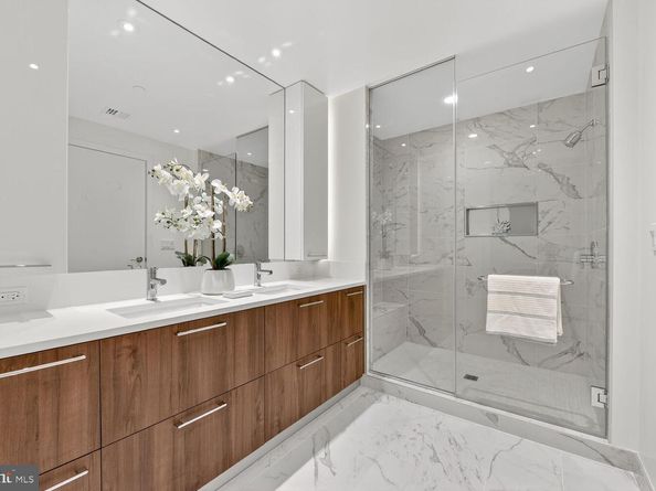 1650 Silver Hill Drive 1901, Mclean VA 22102