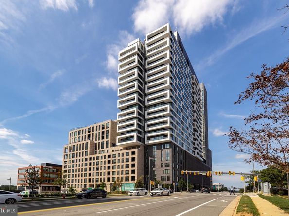 1650 Silver Hill Drive 1901, Mclean VA 22102