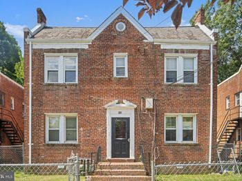 449 Mellon Street SE