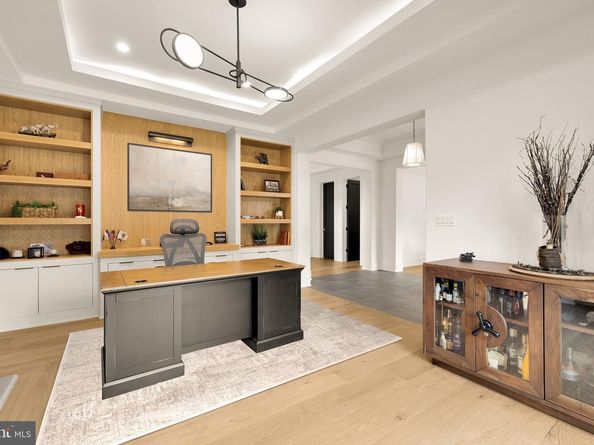 1216 Earnestine Street, Mclean VA 22101