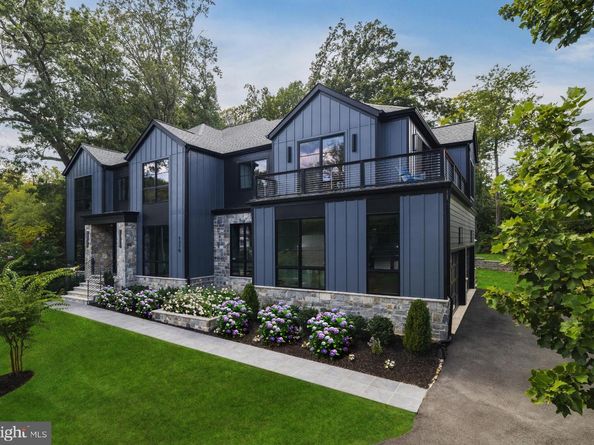 1216 Earnestine Street, Mclean VA 22101