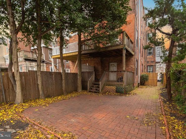 2024 Green Street 1, Philadelphia PA 19130