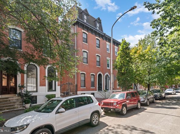 2024 Green Street 1, Philadelphia PA 19130