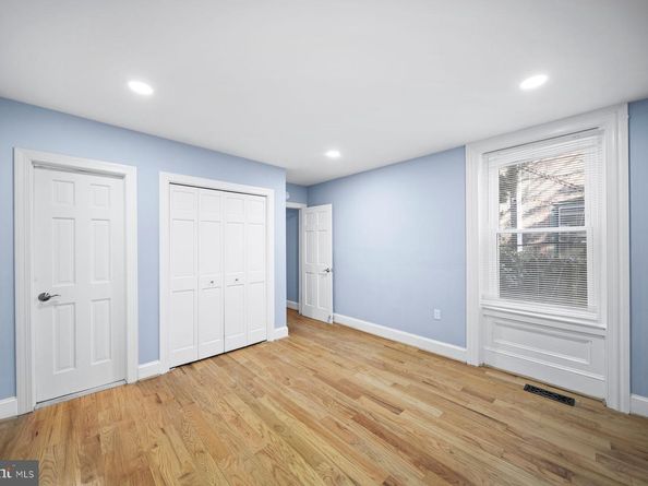 2024 Green Street 1, Philadelphia PA 19130
