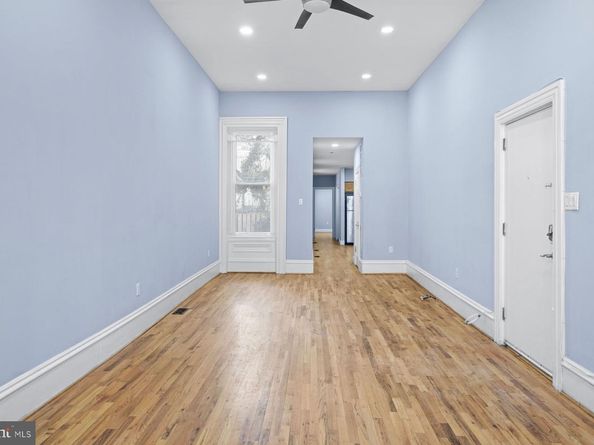 2024 Green Street 1, Philadelphia PA 19130