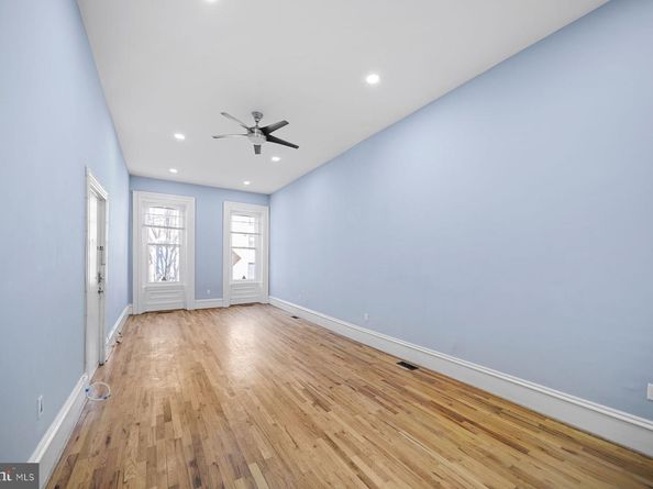 2024 Green Street 1, Philadelphia PA 19130