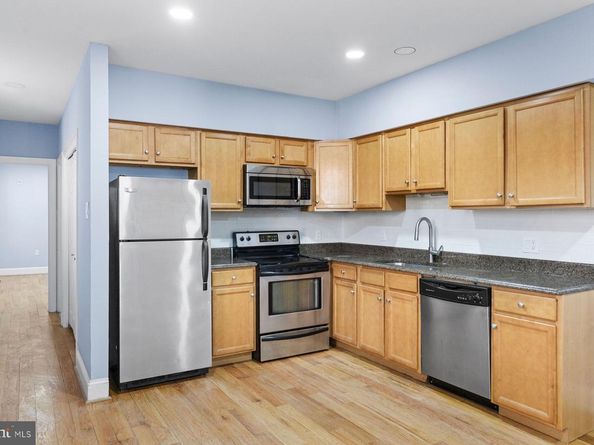 2024 Green Street 1, Philadelphia PA 19130