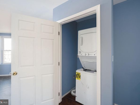 1833 S 22nd Street, Philadelphia PA 19145