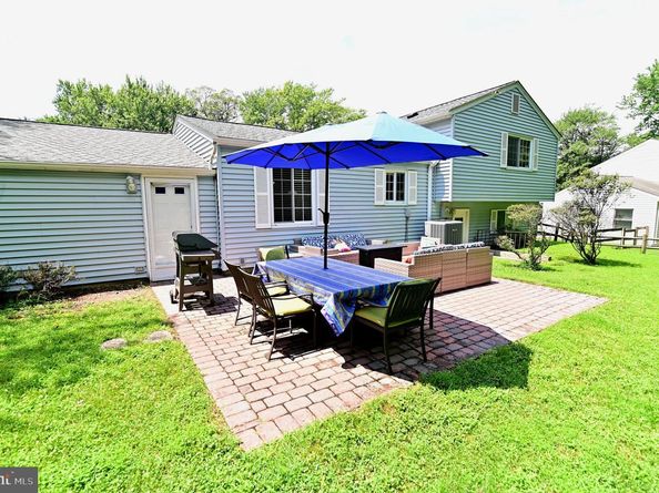 104 Silverleaf Court, Sterling VA 20164