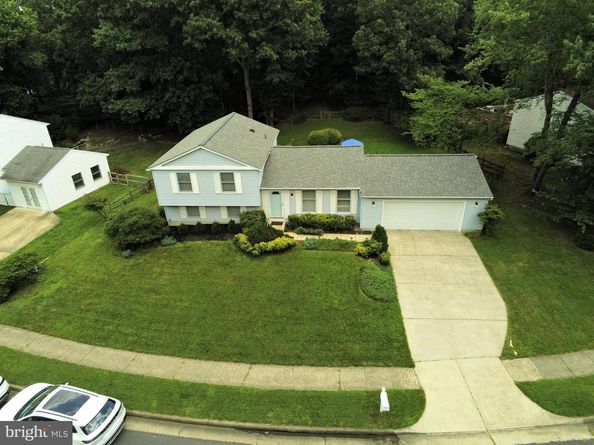 104 Silverleaf Court, Sterling VA 20164