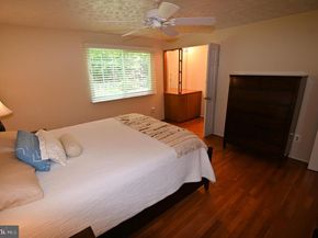 104 Silverleaf Court, Sterling VA 20164