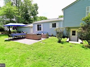 104 Silverleaf Court, Sterling VA 20164