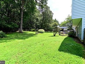 104 Silverleaf Court, Sterling VA 20164
