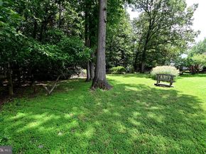 104 Silverleaf Court, Sterling VA 20164