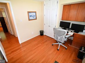 104 Silverleaf Court, Sterling VA 20164