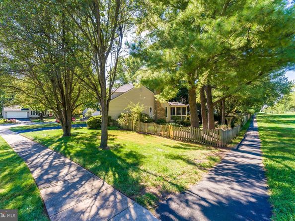 2663 Yukon Road, Herndon VA 20171