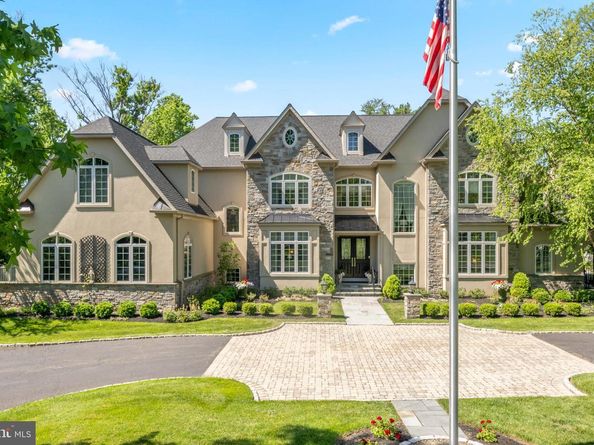 6 Wedgewood Drive, Blue Bell PA 19422