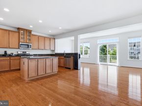 22920 Lacey Oak Terrace, Sterling VA 20166
