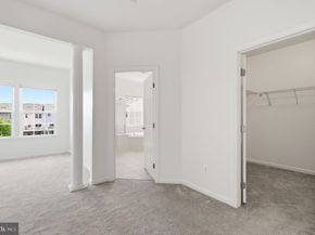 22920 Lacey Oak Terrace, Sterling VA 20166