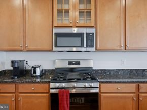 22920 Lacey Oak Terrace, Sterling VA 20166
