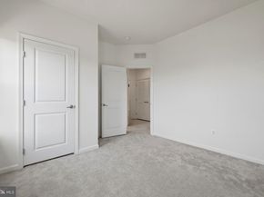 22920 Lacey Oak Terrace, Sterling VA 20166