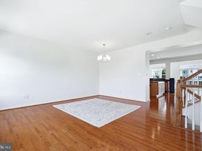 22920 Lacey Oak Terrace, Sterling VA 20166