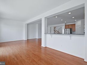 22920 Lacey Oak Terrace, Sterling VA 20166