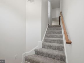 22920 Lacey Oak Terrace, Sterling VA 20166