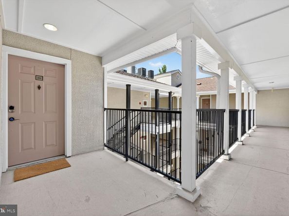 1524 Lincoln Way 416, Mclean VA 22102