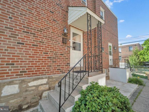 2414 Vista Street, Philadelphia PA 19152
