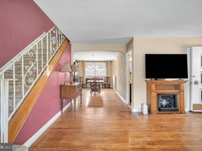 2414 Vista Street, Philadelphia PA 19152