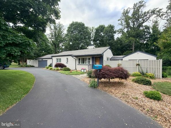 6616 Braddock, Annandale VA 22003