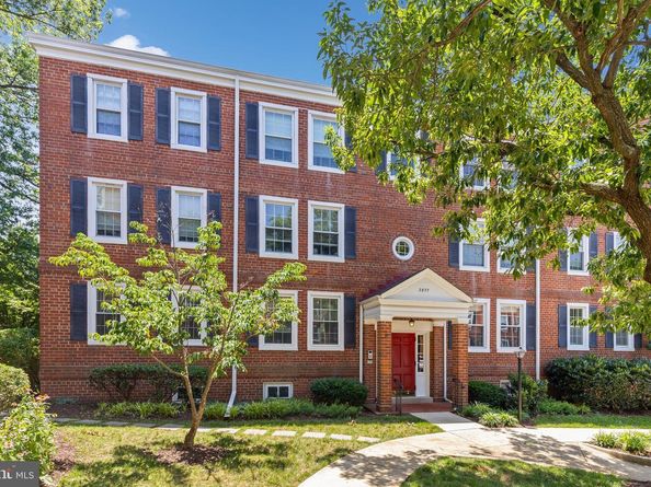 2877 S Buchanan Street A2, Arlington VA 22206