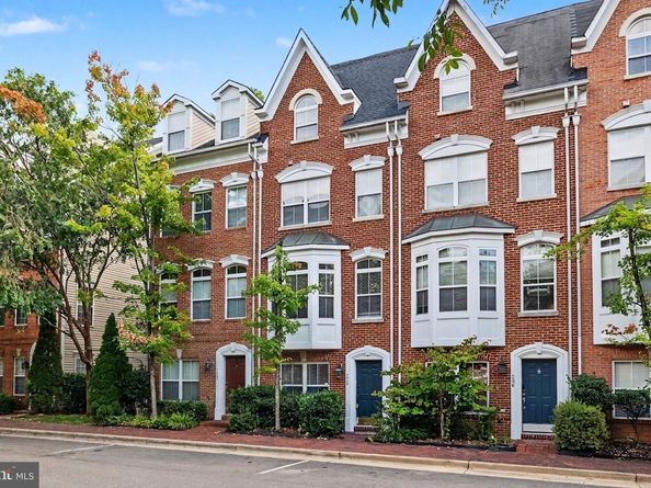 204 Martin Lane, Alexandria VA 22304