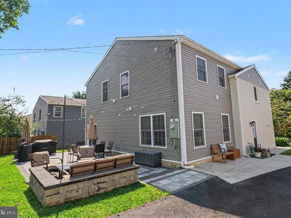 4031 N Warner Road, Lafayette Hill PA 19444