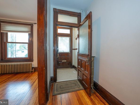 3740 Manayunk Avenue, Philadelphia PA 19128