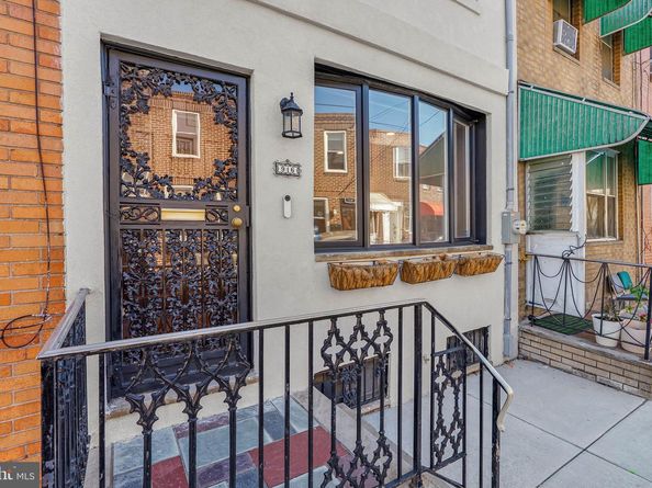 916 Cantrell Street, Philadelphia PA 19148