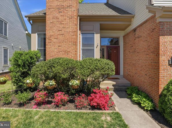 3424 Silver Maple Place, Falls Church VA 22042